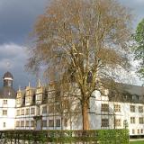 1201S 34 Schloss Neuhaus Apr 04